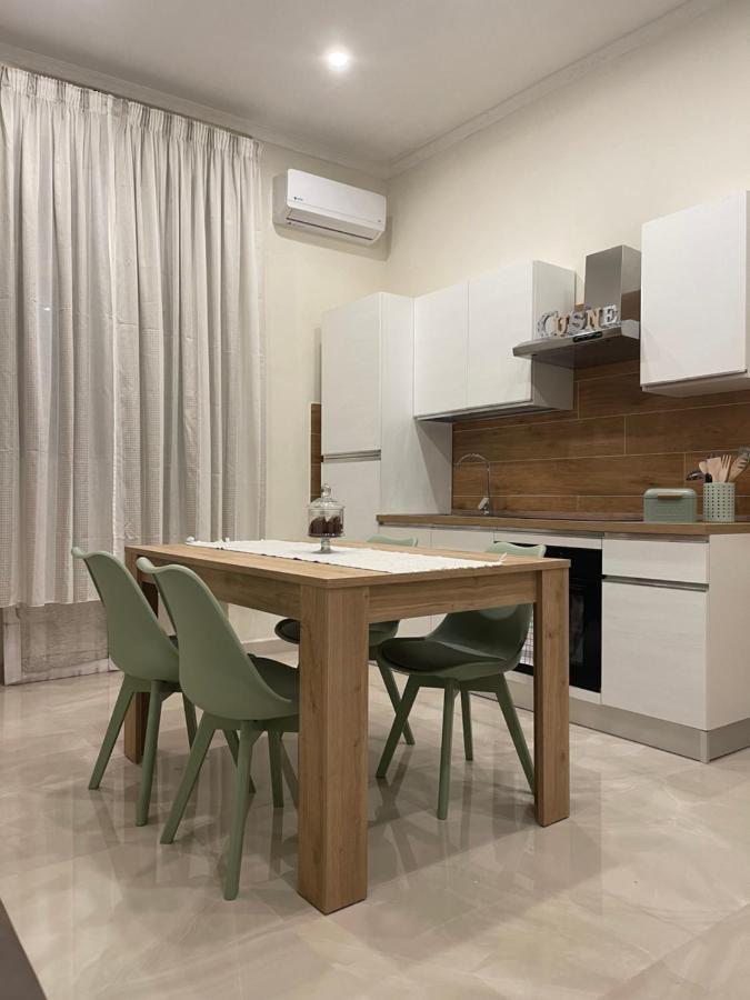 Miracles On 32Th Street Apartman Nápoly Kültér fotó